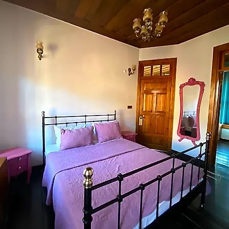 Aristonicus Boutique 3*