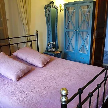 فندق Aristonicus Boutique 3*